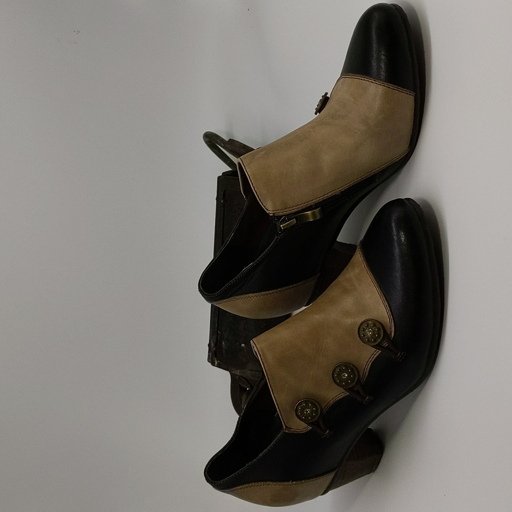 L'Artiste by Spring Step Greentea Bootie Low Heel Pump Brown Tan Heel Sz 39 US 8